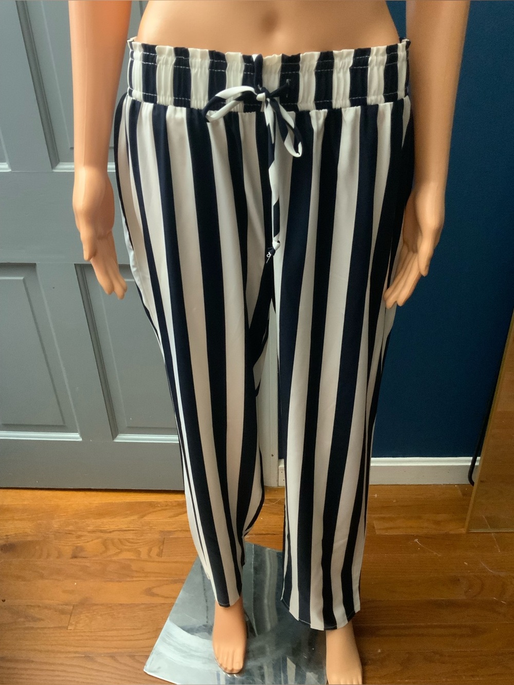 Striped Wide-Leg Drawstring Pants - Black & White